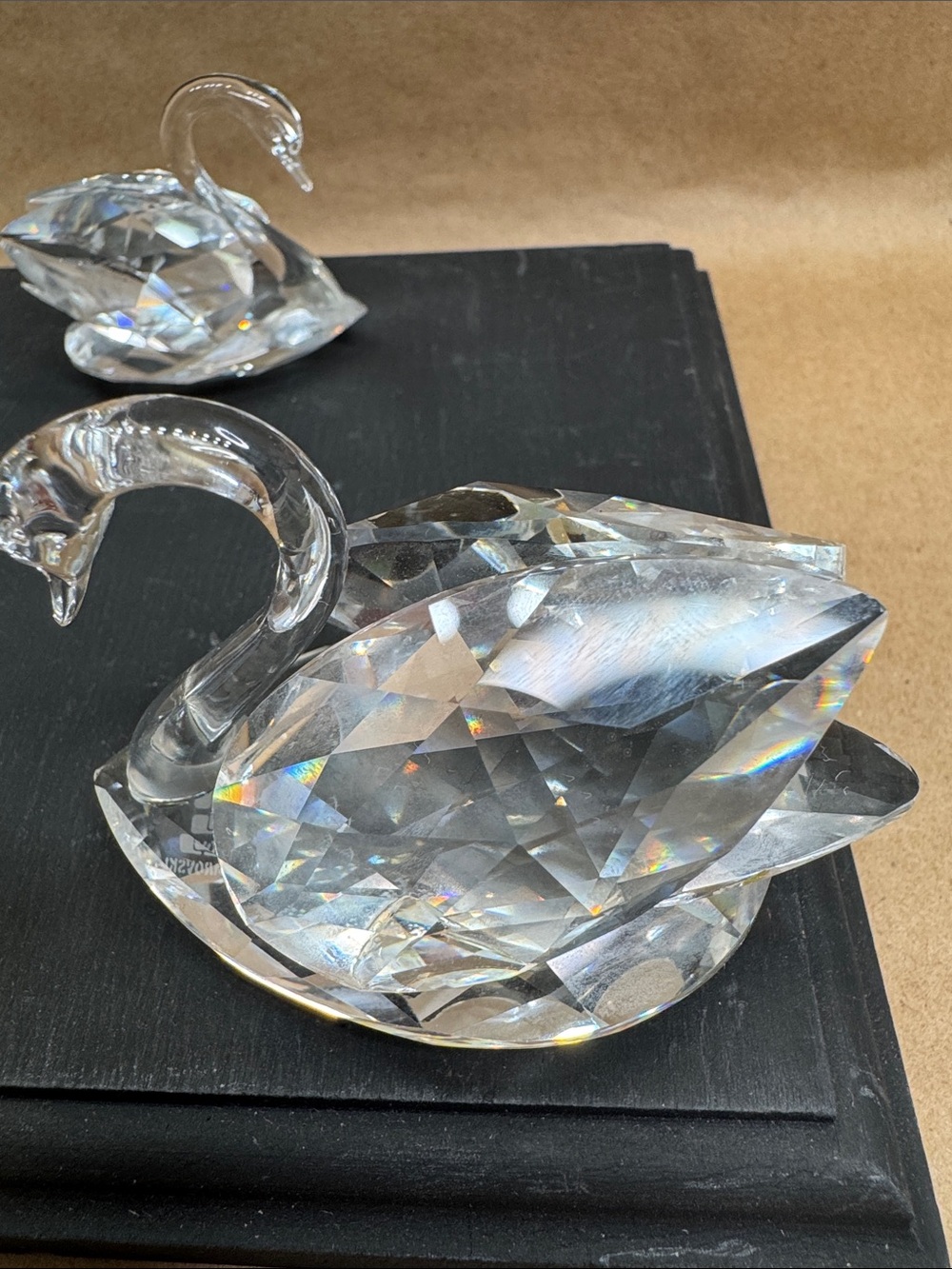 Swarovski Crystal Swan Figurines Clear Glass Set of Three - Picture 3 of 16